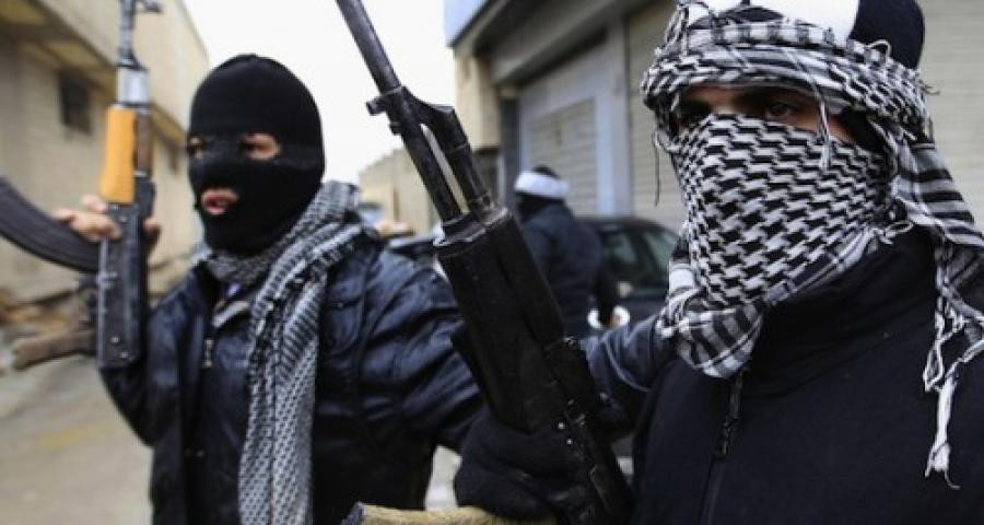 Σύροι «αντάρτες» που εκπαίδευαν οι ΗΠΑ πούλησαν αμερικανικά όπλα στο ISIS